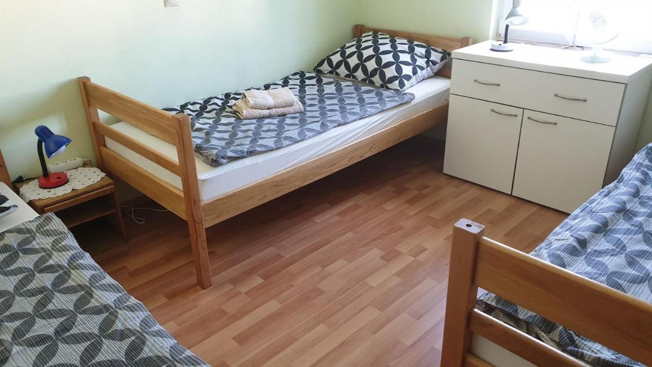 Apartments Roses Dobrinj Zewnętrze zdjęcie