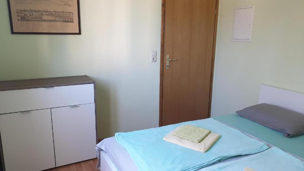 Apartments Roses Dobrinj Zewnętrze zdjęcie