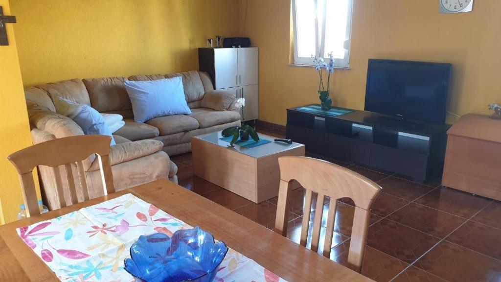 Apartments Roses Dobrinj Zewnętrze zdjęcie