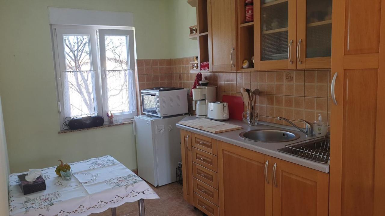 Apartments Roses Dobrinj Zewnętrze zdjęcie