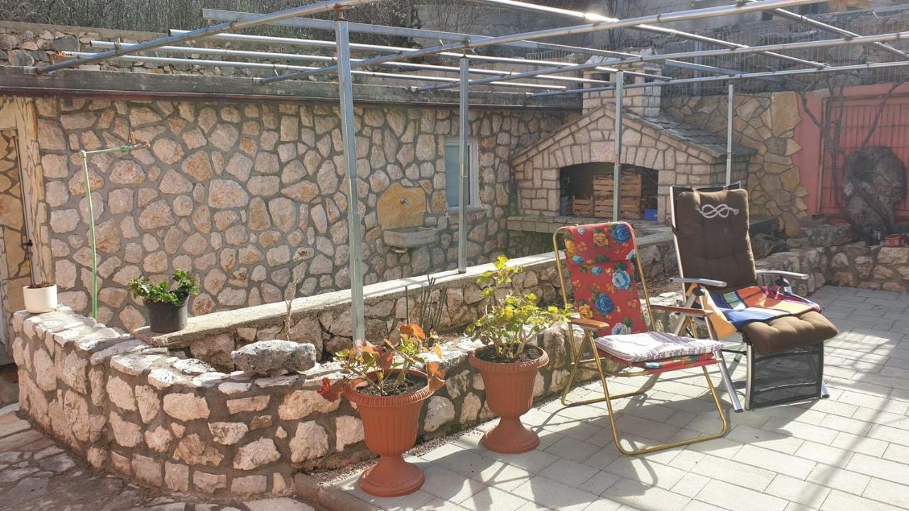 Apartments Roses Dobrinj Zewnętrze zdjęcie