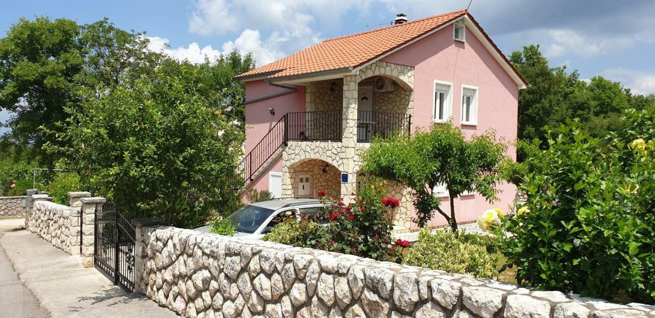 Apartments Roses Dobrinj Zewnętrze zdjęcie